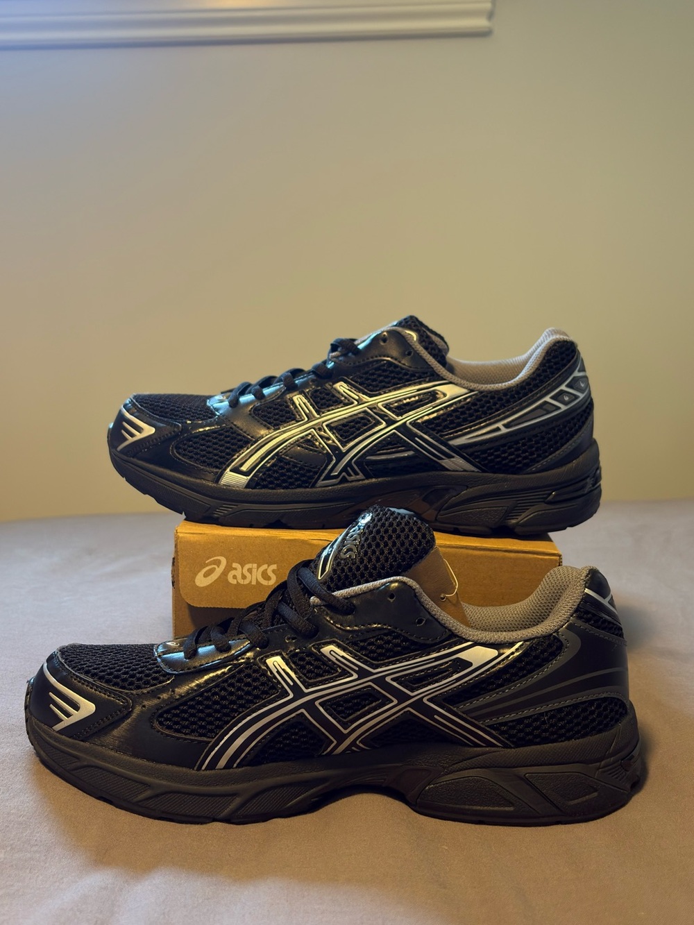 BRAND NEW Asics GEL-1130 Black